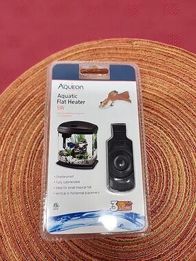 Aqueon Aquatic Flat Heater 5 Watt For 1 -2.5 Gallon Desktop Tank Submersible New
